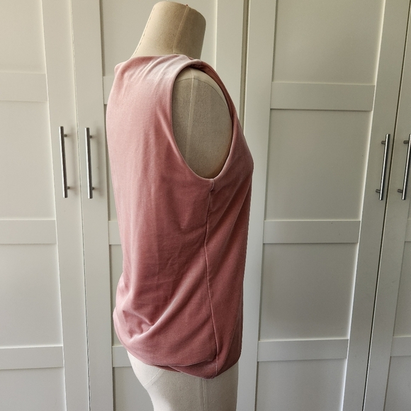 White House Black Market Small Velvet Stretch Pink V-Neck Sleeveless Top - Picture 3 of 7